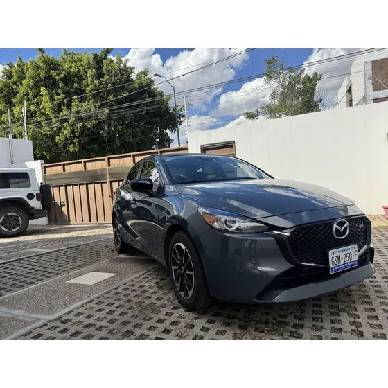 Mazda Mazda 2 2.0 Signature Sedan At