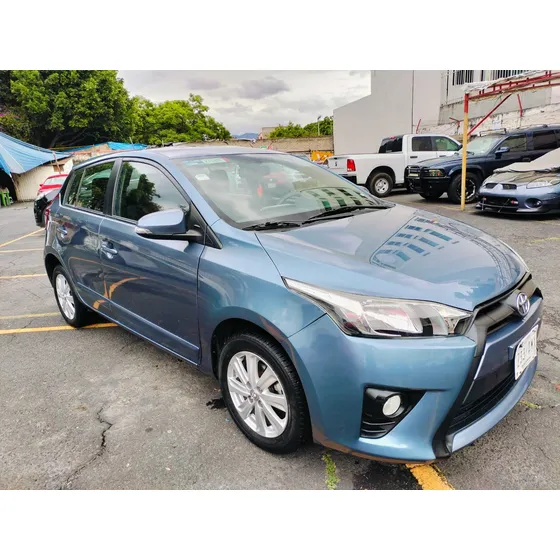 Toyota Yaris 1.5 5p S At Cvt