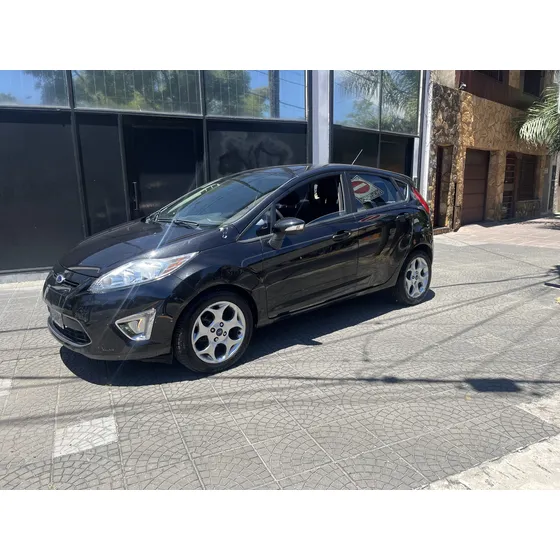 Ford Fiesta Kinetic 1.6 Titanium 120cv