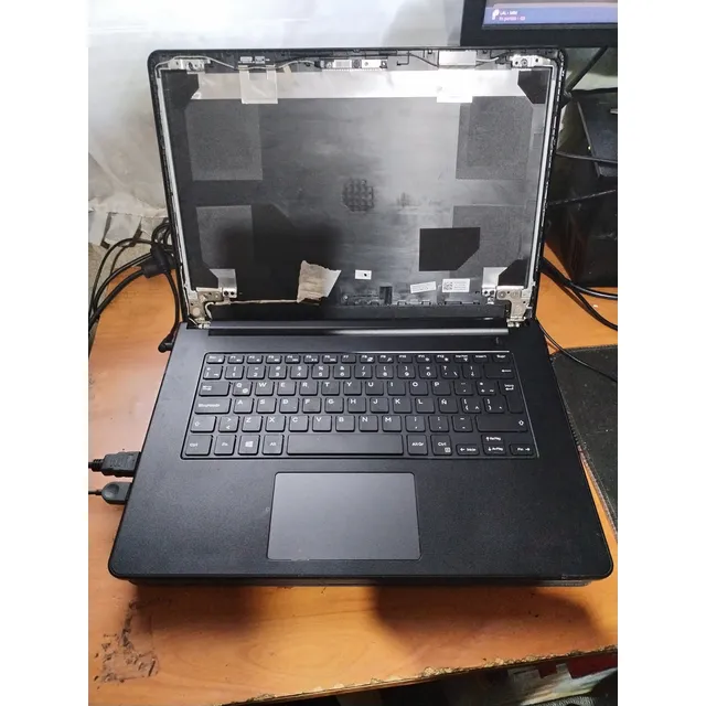 Notebook Dell Inspiron 14 Usado Sin Batería Ni Pantalla Func