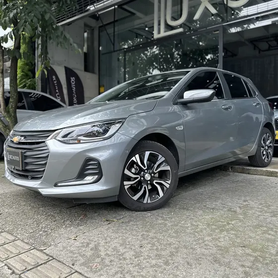 Chevrolet Onix 2025 Premier Tp 1000cc T 4p 6ab Abs