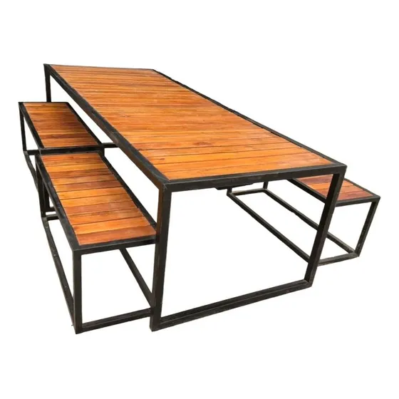 Mesa Quincho Exterior Con 4 Bancos
