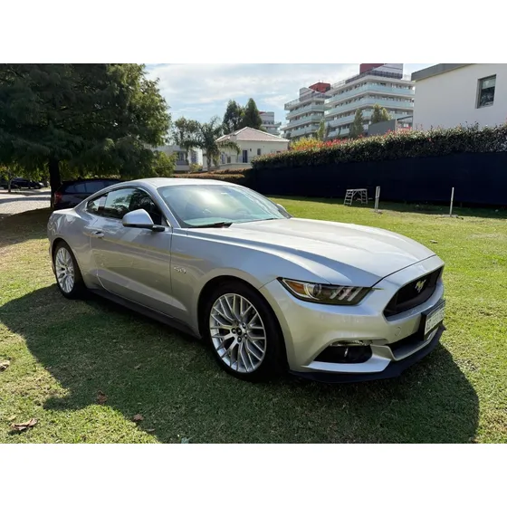 Ford Mustang 5.0 Gt 421cv