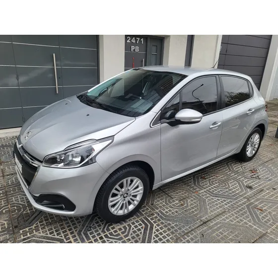 Peugeot 208 1.6 Allure