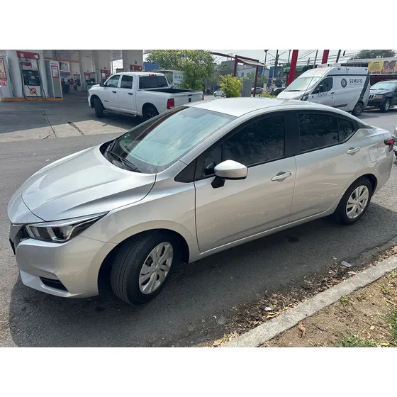Nissan Versa 1.6 Sense Mt
