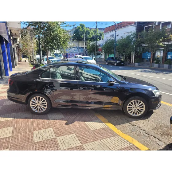 Volkswagen Vento 1.4 Highline 150cv At