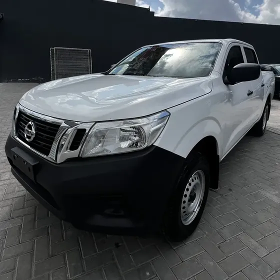 Nissan Np300 2019 2.4 Doble Cabina Se Aa Pack Seg Mt