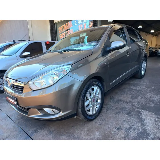 Fiat Grand Siena 1.6 16v Essence Flex Dualogic 4p