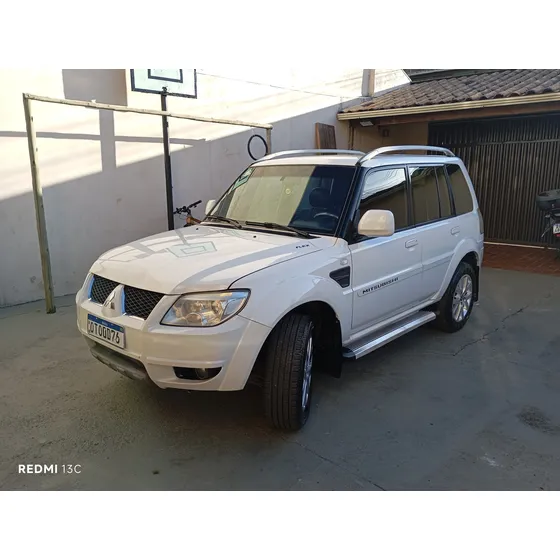 Mitsubishi Pajero Tr4 2.0 4x2 Flex Aut. 5p