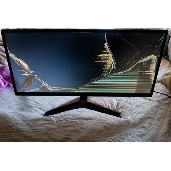 Vendo Este Monitor Pra Peças Ou Conserto Tela Quebrada