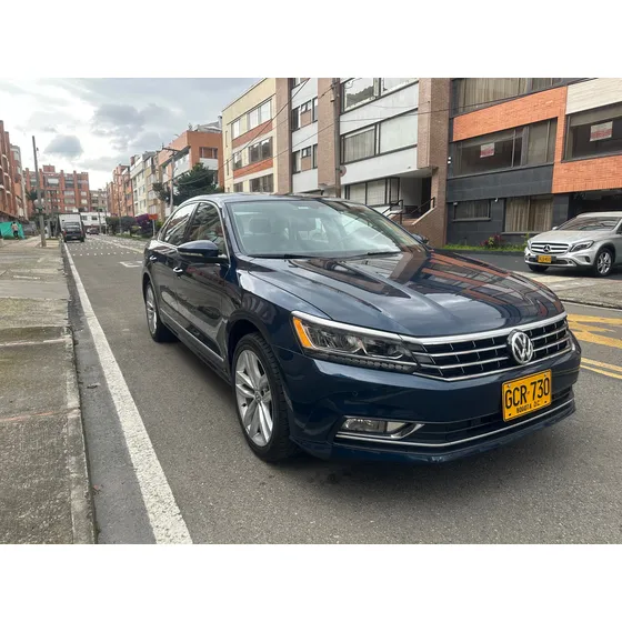 Volkswagen Passat 2.5 Highline
