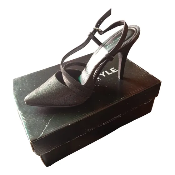 Zapatos De Tacos Elegantes Color Negro Talla 39 | Mujer