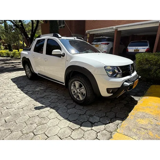 Renault Duster Oroch 2.0 Intens 4x4