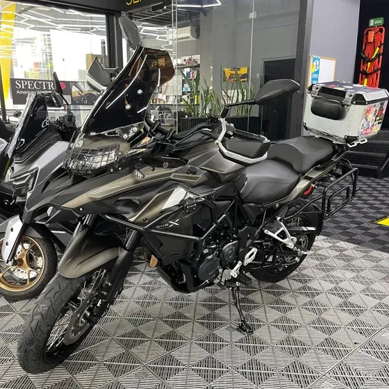 Benelli Trk 502x 2022  19.000 Km  Único Dueño  Con Maleta