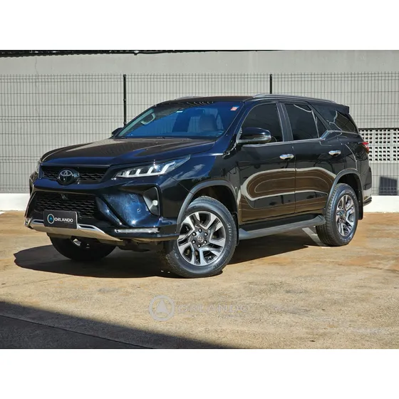 Toyota Hilux Sw4 2.8 D-4d Turbo Diesel Diamond 7l Automático