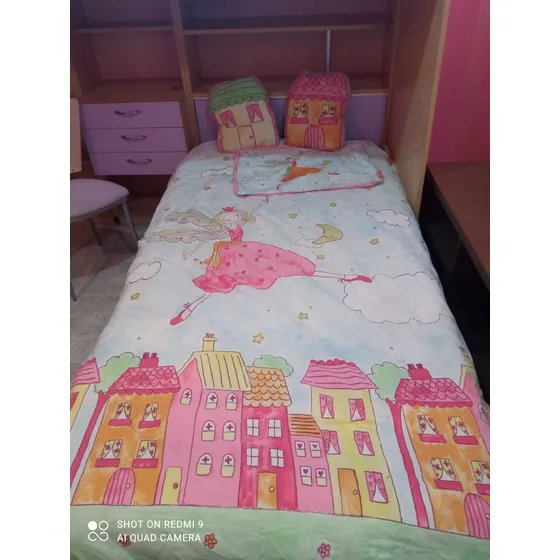 Un Juego Individual De Hadas Para Niñas. 