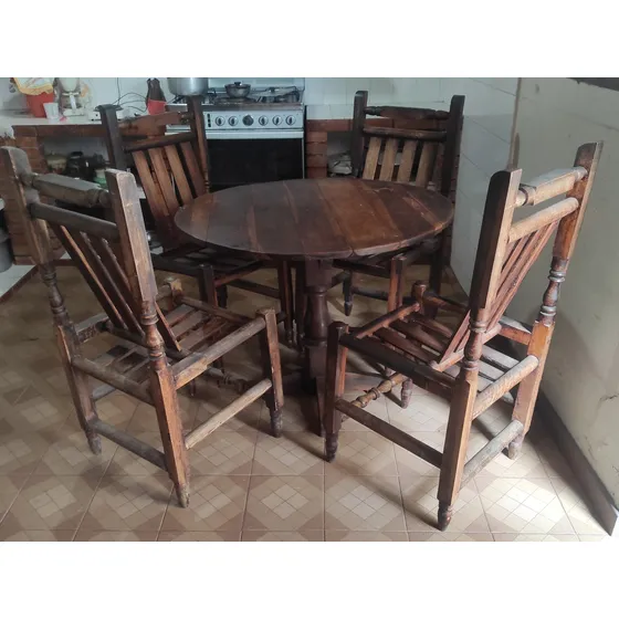 Juego De Comedor. 4 Puestos