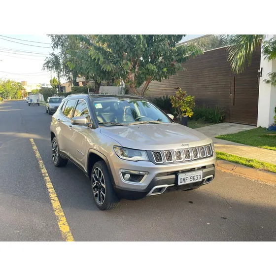 Jeep Compass 2.0 Limited 4x4 Aut. 5p