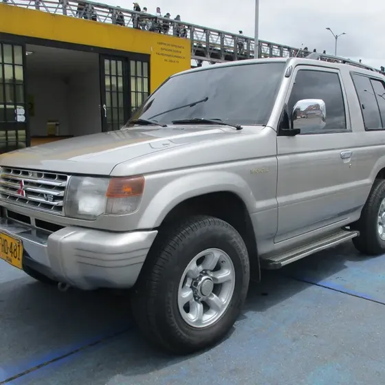 Mitsubishi Montero 2010 V13 Vna 4x4 3000cc Mt Aa