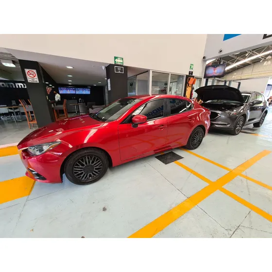 Mazda Mazda 3 2.0 Sedan I L4/ Man Mt