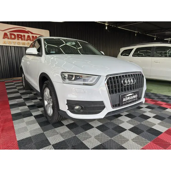 Audi Q3 2.0 Tfsi Ambiente S-tronic Quattro 5p