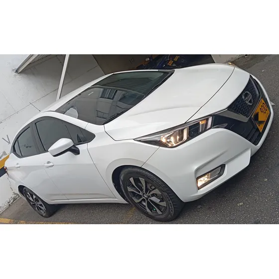Nissan Versa 1.6 Advance