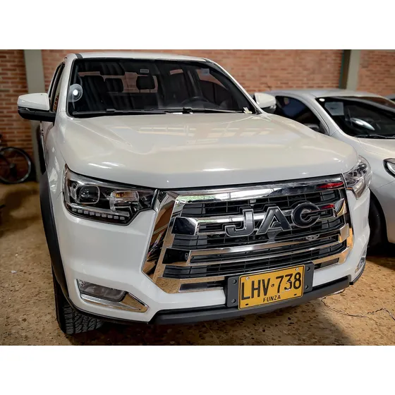 Jac T8 4x2