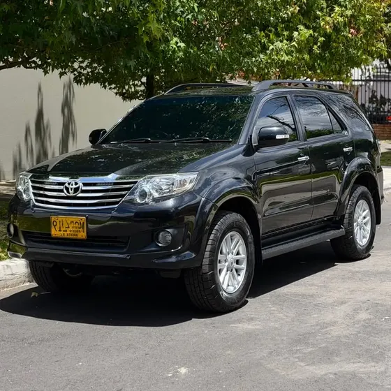 Toyota Fortuner 2012 2.7 Sr5 4x2 7psj