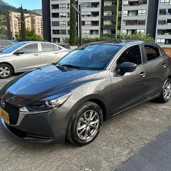Mazda 2 2021 1.9 Touring