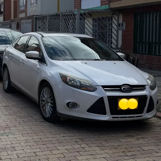 Ford Focus 2013 2.0 Titanium