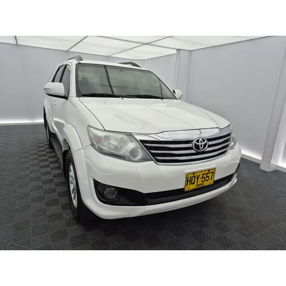 Toyota Fortuner At 2.7 4x2