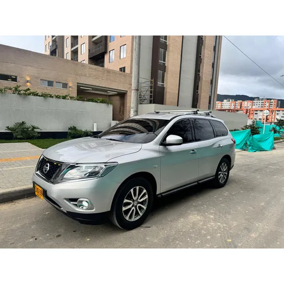 Nissan Pathfinder 3.5 R52 Sense