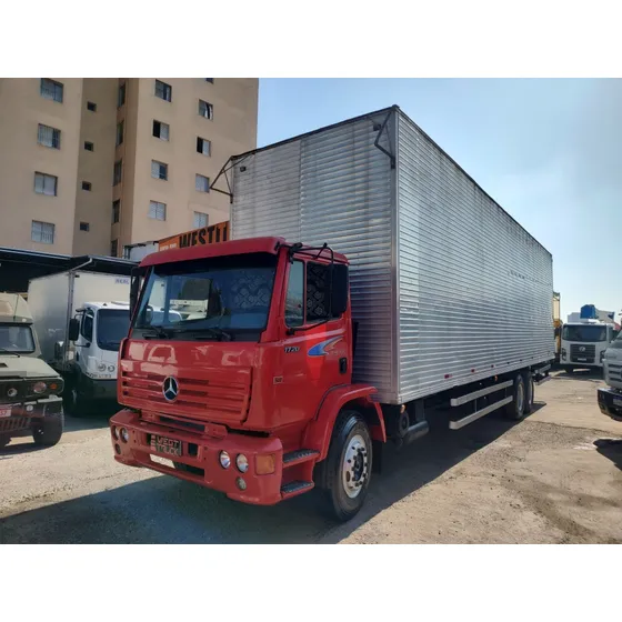 Mercedes 1720 Modelo 1999 Com Baú