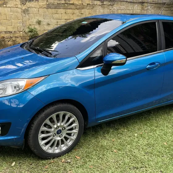Ford Fiesta 2015 1.6 Titanium At