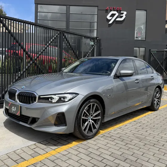 BMW Serie 3 2023 2.0 330e F30 Lci Iperformance