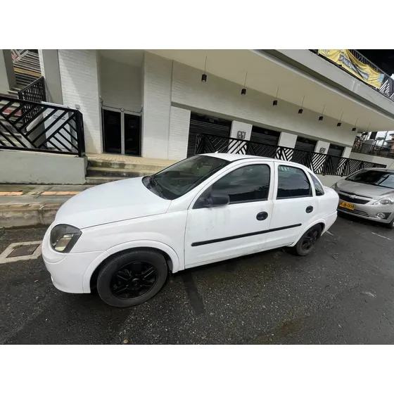 Chevrolet Corsa 1.4 L Evolution 5 P