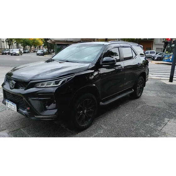 Toyota Hilux Sw4 2.8 Tdi Gr-s 4x4 7as 6at