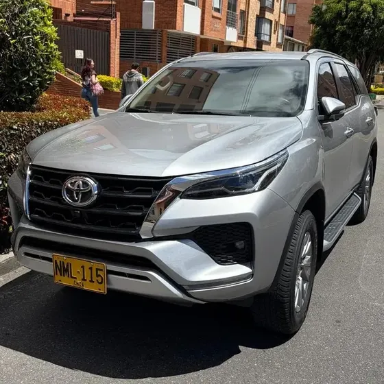 Toyota Fortuner 2023 2.7l Mid