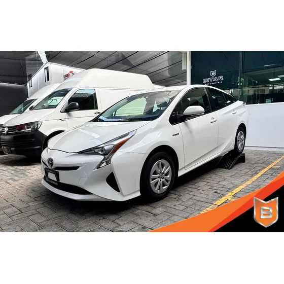 Toyota Prius 1.8 Base Cvt