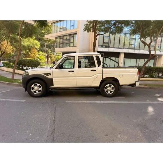 Mahindra Pik-up Refresh Dc 4x2 Mt Full