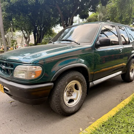 Ford Explorer 1999 4.0 Aventura