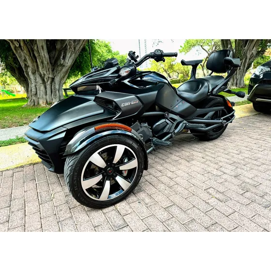 Can Am Spyder F3s Tomo Auto O Camioneta A Cuenta