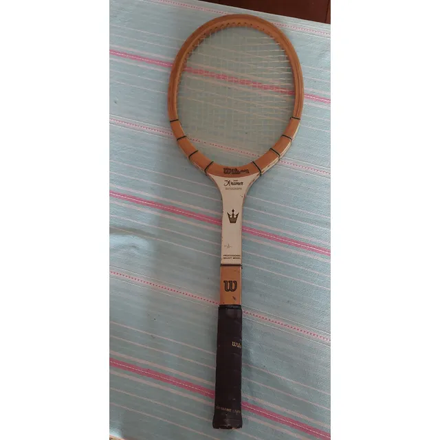 Raqueta De Tenis Wilson De Madera. Usada