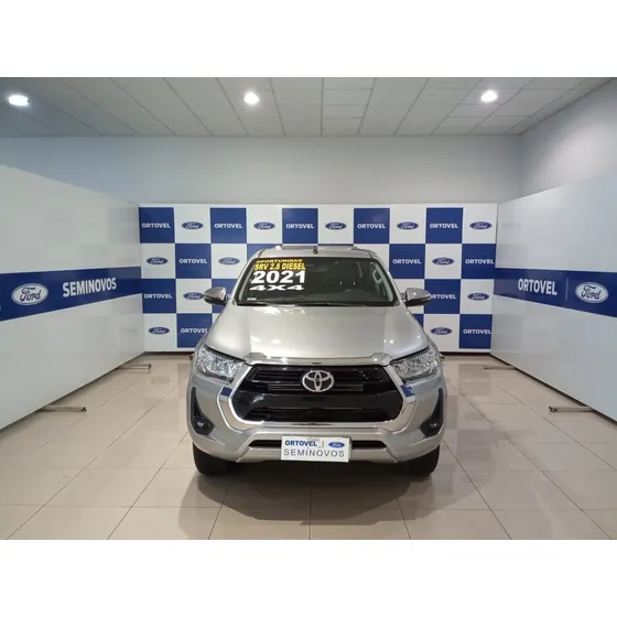 Toyota Hilux 2.8 D-4d Turbo Diesel Cd Srv 4x4 Automático