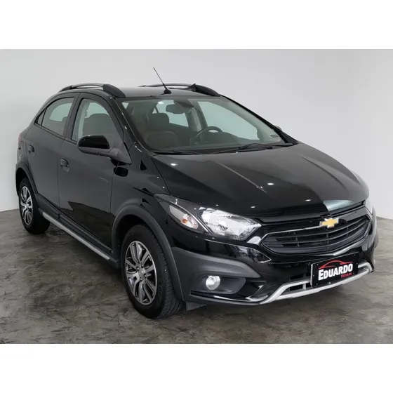 Chevrolet Onix 1.4 Mpfi Activ 8v Flex 4p Automático