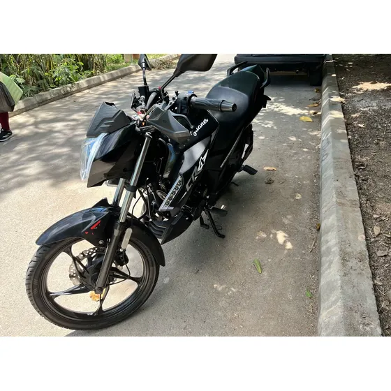 Moto Modelo 2023 Cr4 Akt