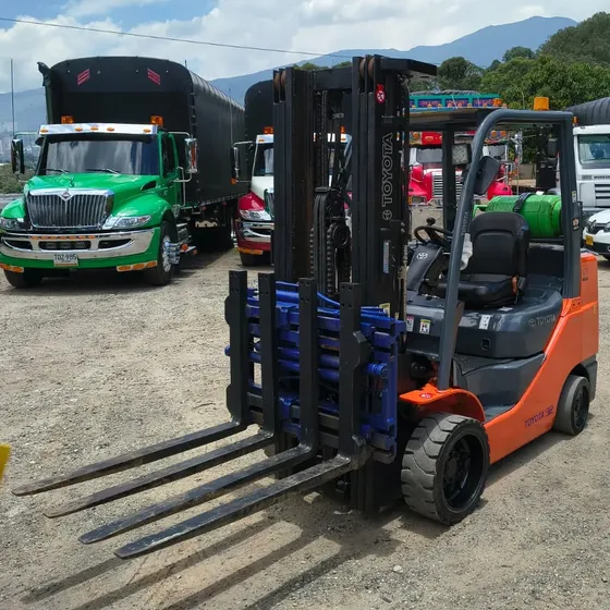 Montacarga   Toyota   2023  3.2  Ton  Cap Triple T  A Gas