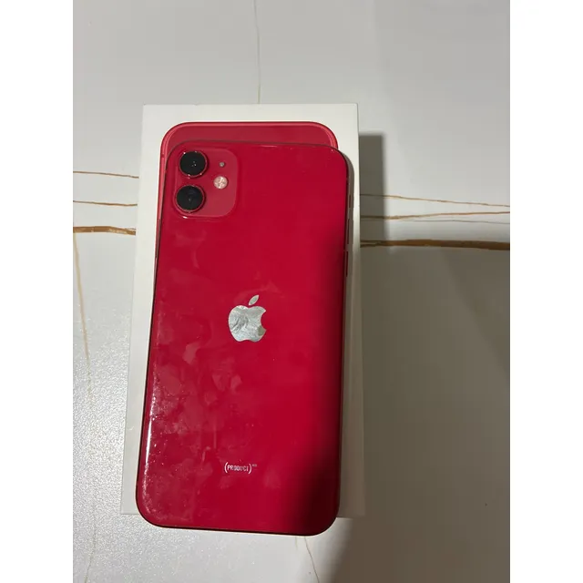 Celular iPhone 11