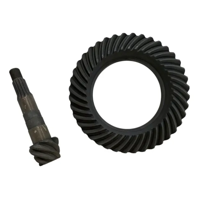 Piñon Corona Mitsubishi Canter 6x40