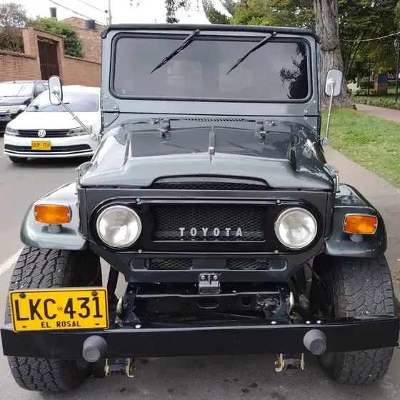 Toyota Land Cruiser 1970 4.2 Fj40